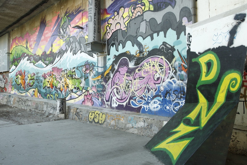Graz-Graffiti-Hauptbruecke-Neo-_MG_8506.JPG